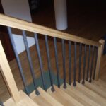 balustrada kuta stalowa pochwyt drewno czarna schody