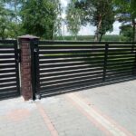 furtka i brama prosta stal czarna