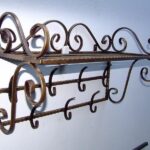 półka wisząca metaloplastyka stal